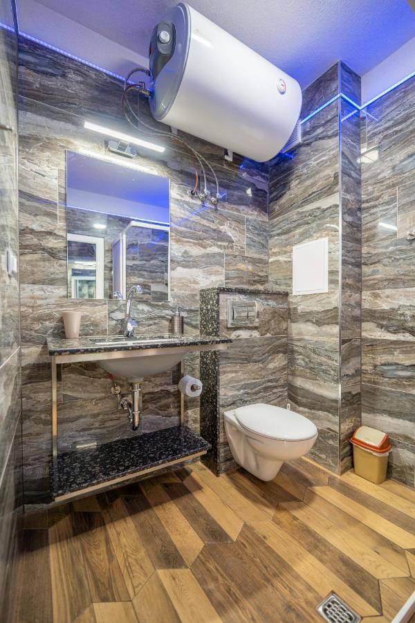 Sunny Apartment In Studentski Grad, Behind Unss София Экстерьер фото